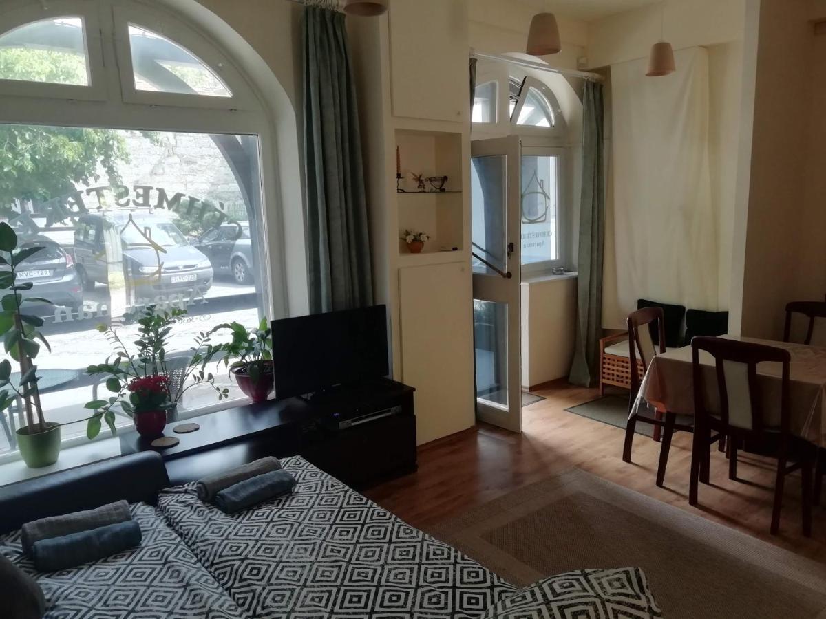 Cehmesterek Apartman Eger Exterior foto