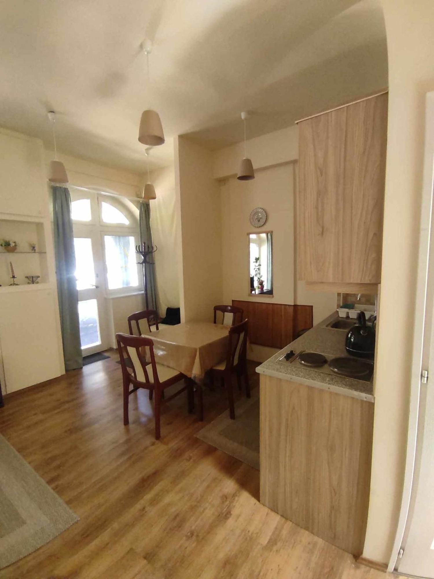 Cehmesterek Apartman Eger Exterior foto