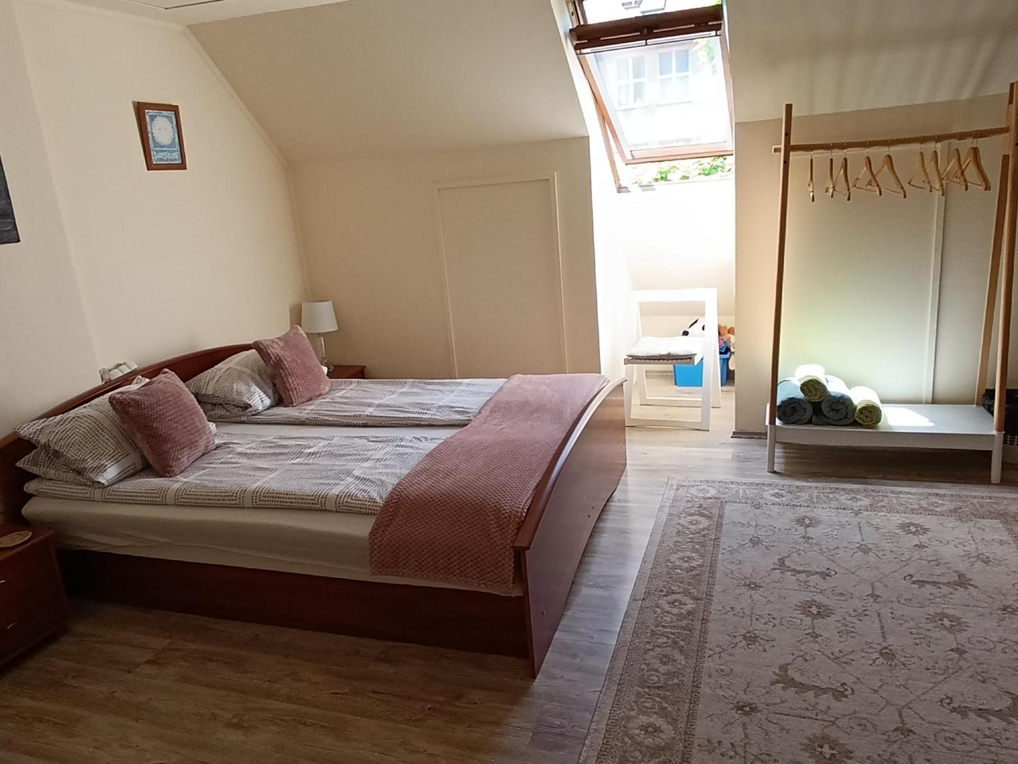Cehmesterek Apartman Eger Exterior foto