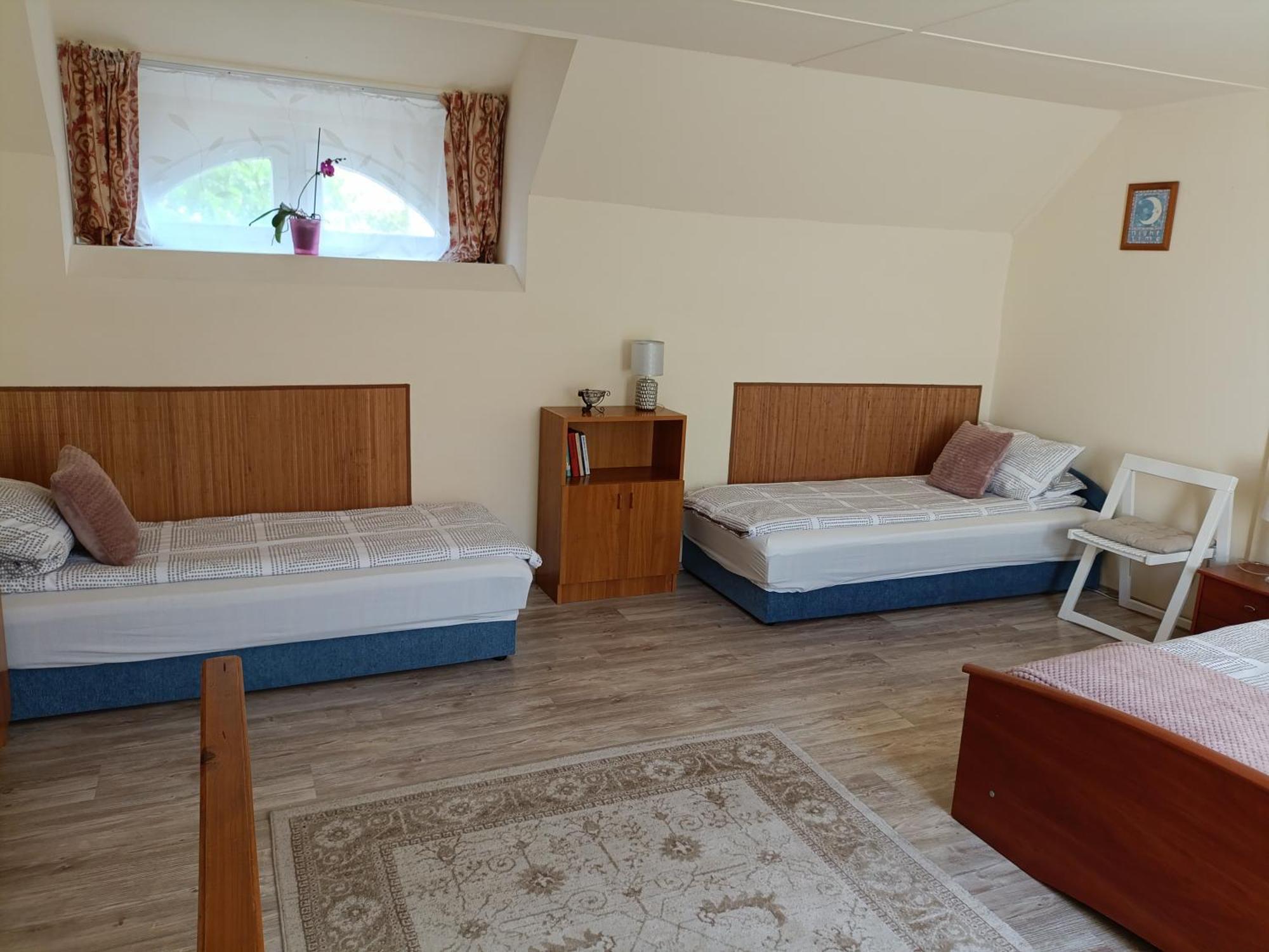 Cehmesterek Apartman Eger Exterior foto